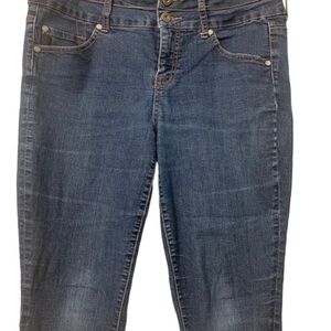 💛Torrid💛 Blue Bermuda Shorts with Stretch Size 14